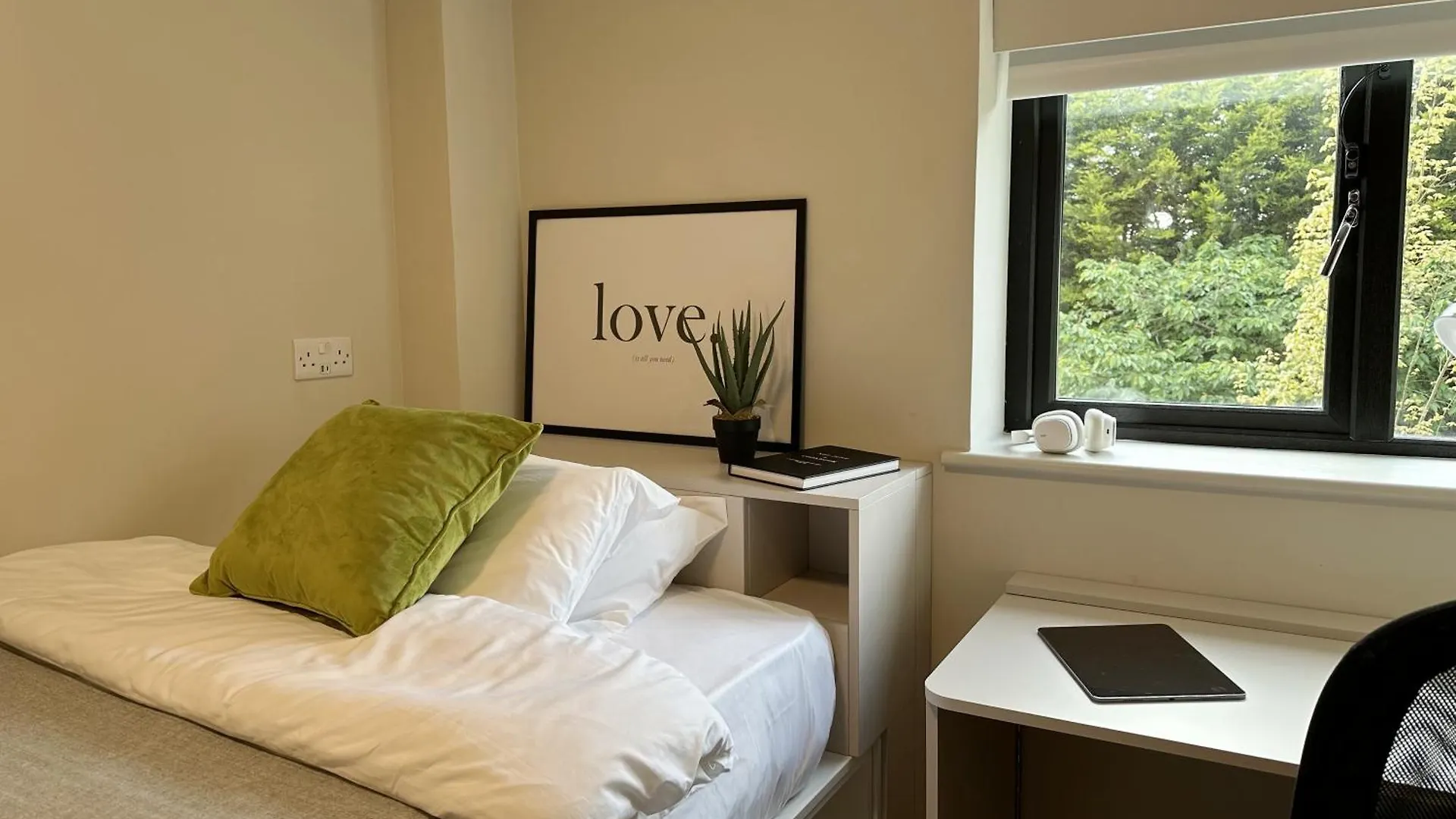 Cuirt Na Coiribe Summer Accommodation Galway 0*,  Ireland